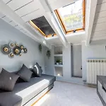 300 M From Metro M3-Netflix-Wi-Fi
