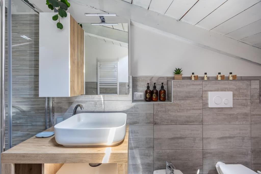 300 M From Metro M3-netflix-wi-fi